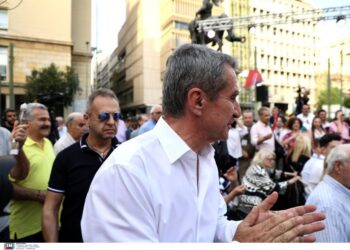 Ο Ανδρέας Λοβέρδος αβαντάρει Τσίπρα!