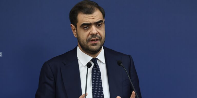 Σκληρό μήνυμα Μαρινάκη προς τους αγρότες: «Ανεχτήκαμε φασίζουσα συμπεριφορά»