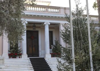 Ποιος υπουργός μπήκε στο Μαξίμου και γιατί