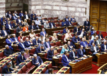 Ειρωνείες «γαλάζιου» βουλευτή για σχέση Τσίπρα – ΣΥΡΙΖΑ