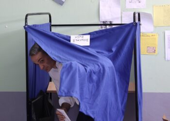 Δημοσκόπηση MRB: Σχεδόν 1 στους 4 Νεοδημοκράτες λέει «όχι» σε 3η κυβερνητική θητεία Μητσοτάκη