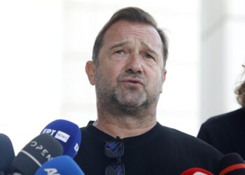 Πλακιάς: Τα παιδιά μας τα σκότωσε η πατρίδα (βίντεο)