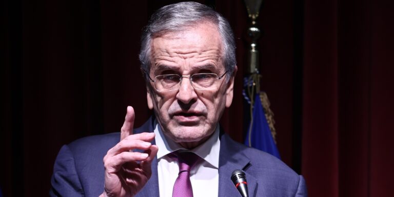Με κομμένη την ανάσα αναμένουν στη ΝΔ την αυριανή συνέντευξη Σαμαρά…