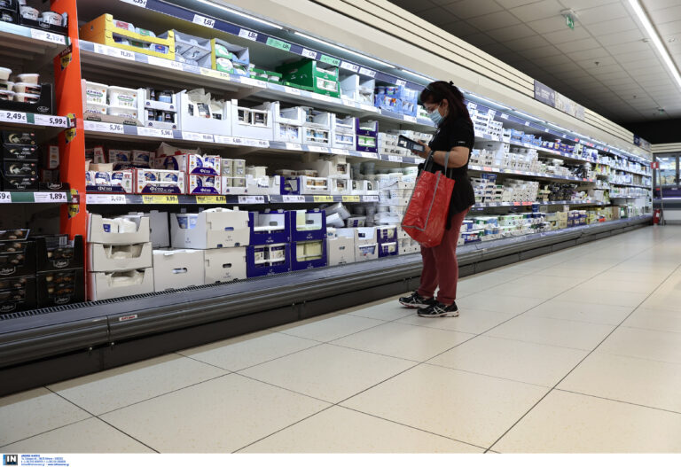 Σούπερ μάρκετ χωρίς ενσυναίσθηση: Έκλεψε τυρί λόγω της άσχημης οικονομικής του κατάστασης και τον πήγε σε δίκη