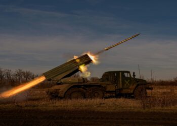 Το επικίνδυνο παιχνίδι του Ζελένσκι με τους Tomahawk