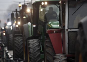 «Ζεσταίνουν» τις μηχανές των τρακτέρ οι αγρότες – Πανελλαδική σύσκεψη την Κυριακή για συντονισμένες κινητοποιήσεις