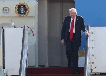 Τραμπ στην Κνεσέτ: «Ιστορική αυγή μιας νέας Μέσης Ανατολής» – «Γίγαντα της εβραϊκής ιστορίας» τον χαρακτήρισε ο ΠτΒ