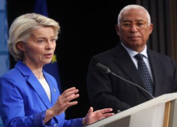 Ούρσουλα φον ντερ Λάιεν: «Κάλυψη 360 μοιρών» για την ασφάλεια της ΕΕ