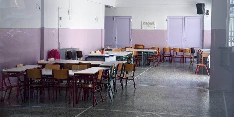 Σέρρες: «Ήταν ένα παιχνίδι» ισχυρίζεται η διευθύντρια που φίμωσε το παιδί