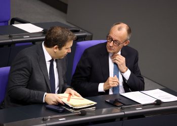 Στη μέγγενη του ΔΝΤ η Γερμανία;