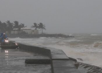 Πέντε νεκροί στο Βιετνάμ από τον τυφώνα Καλμάγκι