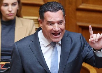 Ο Άδωνις Γεωργιάδης «διαφημίζει» την Εβδομάδα Αντικομμουνισμού που καθιερώνει ο Ντόναλντ Τραμπ