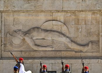 Απούσα η κυβέρνηση από την επέτειο της Εθνικής Αντίστασης στην Αθήνα