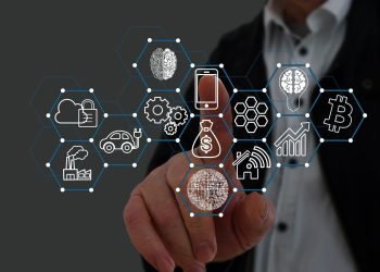 Οι Έλληνες ψάχνουν λύσεις για τα οικονομικά τους στο… ΑΙ