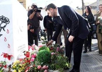 Ανδρουλάκης: «Έχουμε να κάνουμε πολλά και πρέπει να τα κάνουμε τώρα για να αντιμετωπίσουμε τη βία κατά των γυναικών»