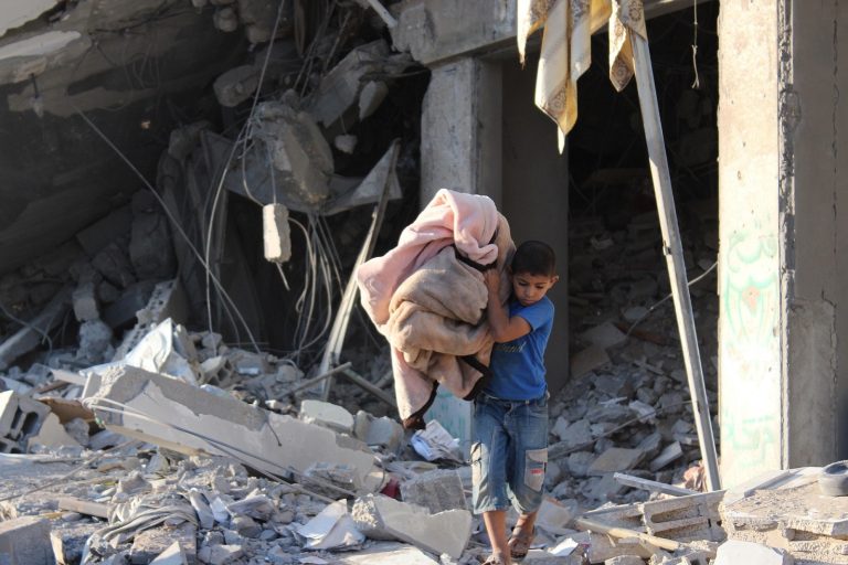 UNICEF: Το Ισραήλ μπλοκάρει εμβόλια και βρεφικό γάλα καταδικάζοντας τα παιδιά της Γάζας