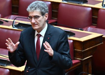 Γιαννούλης σε Λοβέρδο: Καλύτερα καθαρό κόμμα με 3% παρά με φραπέδες και χασάπηδες