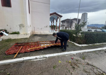 Στο έλεος της κακοκαιρίας η χώρα – Πλημμύρες, χαλάζι και εγκλωβισμοί