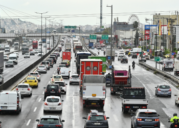 Στο «κόκκινο» η κίνηση στον Κηφισό – Μποτιλιάρισμα έως τη Μεταμόρφωση