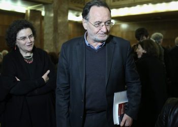 Ο ξεχασιάρης Λαφαζάνης και η Βαλαβάνη με τα προβλήματα μνήμης