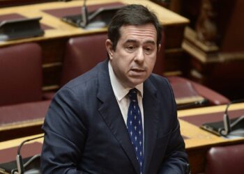 Τα ρίχνει στη διοίκηση των ΕΛΤΑ ο Μηταράκης: «Κι εμείς εκπλαγήκαμε!»