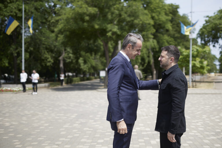 Επίσκεψη Ζελένσκι στην Αθήνα μέσα στον Νοέμβριο
