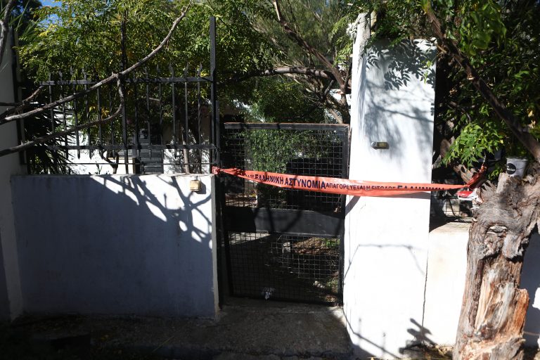 Νέα Πέραμος: Δίωξη για ανθρωποκτονία από πρόθεση στον 44χρονο που σκότωσε τον αδερφό του