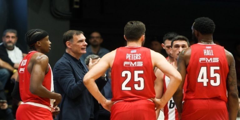 Ντέρμπι κορυφής στο ΣΕΦ για τους «ερυθρόλευκους» κόντρα στη Ζάλγκιρις
