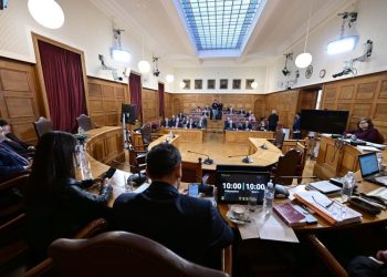 ΟΠΕΚΕΠΕ: Κονταροκτυπιούνται ΝΔ με ΠΑΣΟΚ την Τετάρτη στην εξεταστική