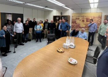 Έκλεισε τα 80 της χρόνια η Αλέκα Παπαρήγα: Η έκπληξη που την περίμενε στον Περισσό