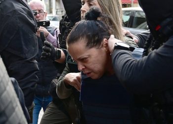 Σαλαμίνα: Η κόρη της 75χρονης ξεσπά για τη δολοφονία της μητέρας της (βίντεο)