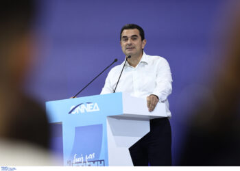 Ο Σκρέκας έρχεται με βαλίτσα και λίστα υποχρεώσεων