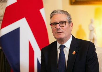 Εφιάλτης πριν τα Χριστούγεννα για τον Στάρμερ: Θα τον «φάνε» οι Eργατικοί;