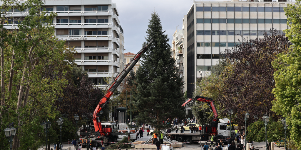 Την Πέμπτη η φωταγώγηση του χριστουγεννιάτικου δέντρου στο Σύνταγμα
