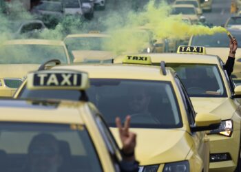 Χωρίς ταξί η Αθήνα – Σε εξέλιξη από το πρωί της Τετάρτης η 48ωρη απεργία