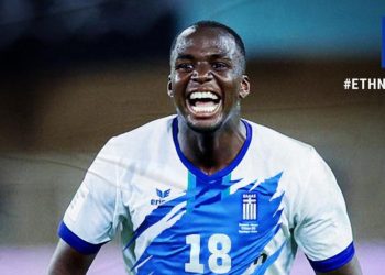 «Μαμά, τα καταφέραμε»: To συγκινητικό μήνυμα του Τεττέη για το ντεμπούτο στην Εθνική