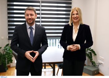 Άνω κάτω ξανά στο ΠΑΣΟΚ για τα μάτια του Αλέξη Τσίπρα