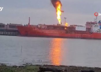 Επλήγη τουρκικό πλοίο μεταφοράς υγραερίου στην Οδησσό από την Ρωσία (βίντεο)