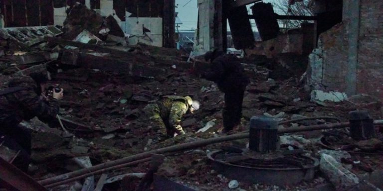 Χάρκοβο: Ένα νεκρό κορίτσι και εννιά τραυματίες σε πυραυλική επίθεση της Ρωσίας