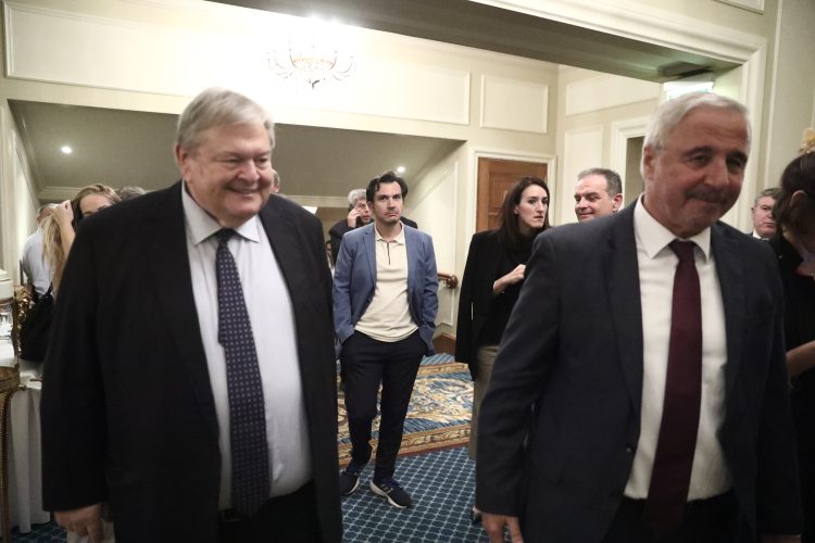 Μήνυμα Βενιζέλου για ενεργό διάλογο σε Κυπριακό και ελληνοτουρκικά