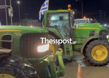 Αλεξανδρούπολη: Πάνω στα τρακτέρ, οι αγρότες «πολιορκούν» το αεροδρόμιο