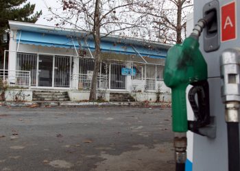 Χάρτης καυσίμων: Φθηνή βενζίνη αλλού, ακριβή στην Ελλάδα