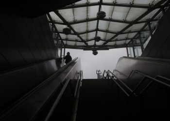 Ηλεκτρικός: Εκκενώθηκαν δύο συρμοί μετά από βλάβες εν μέσω κακοκαιρίας