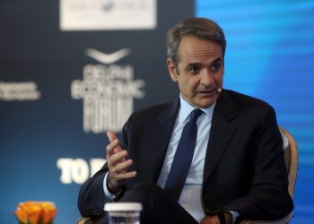 Επαφές Μητσοτάκη για Κυπριακό και διπλό ταξίδι στη Μέση Ανατολή