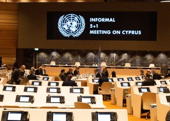 Μετά από έξι χρόνια ξαναρχίζουν οι απευθείας επαφές στο Κυπριακό