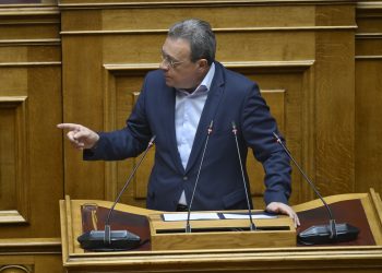 Πειραιάς: Περιοδεία Φάμελλου και επαφές με φορείς της πόλης