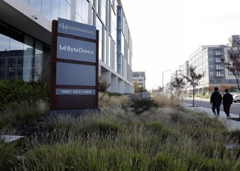 Με τι όρους συμφώνησε το ΤikTok να παραμείνει στις ΗΠΑ