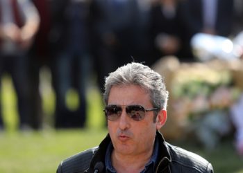 Ασλανίδης: «Αν η Καρυστιανού επιλέξει την πολιτική, πρέπει να παραιτηθεί από τον Σύλλογο Τεμπών»