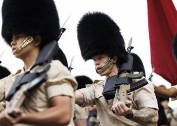 Βρετανός ΓΕΕΘΑ: Οι γιοι και οι κόρες μας πρέπει να είναι έτοιμοι να πολεμήσουν