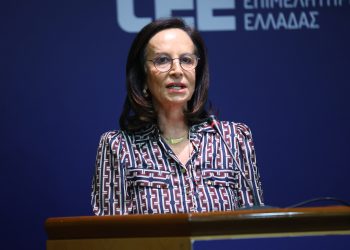 Η Διαμαντοπούλου… πάντα παρούσα